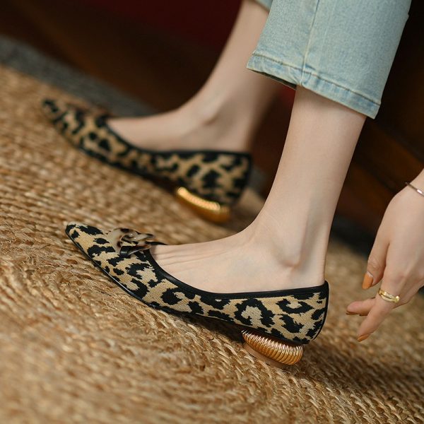 French style retro metal buckle pointed toe flat shoes for women leopard print flat granny shoes